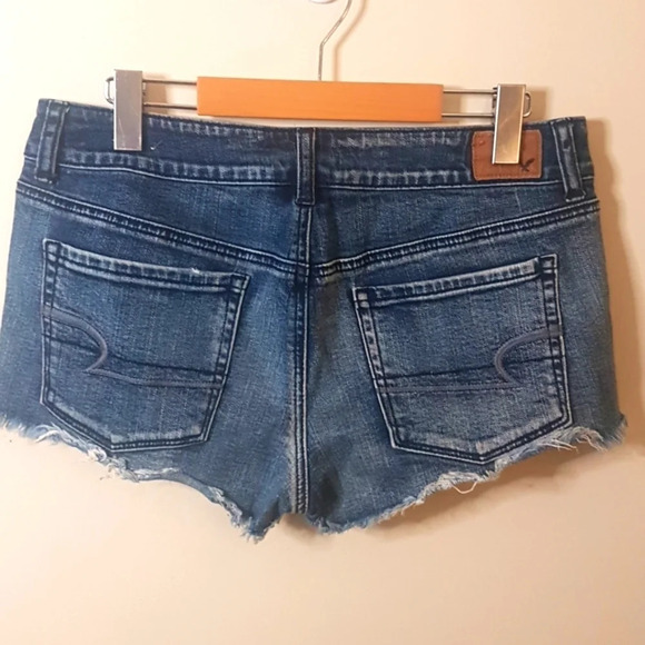 American Eagle Shortie stretch denim lace embellishmented raw  hem shorts… - Picture 4 of 6